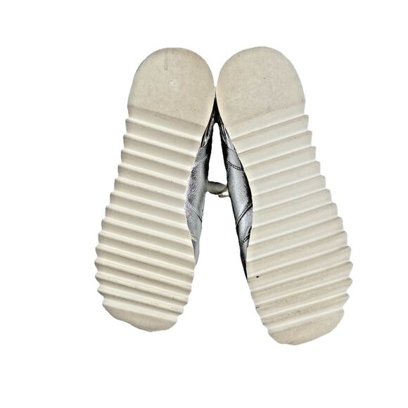 Tory Burch Sawtooth Logo Sneaker Size 7.5 Metallic Canvas Napa Leather Silver - Picture 4 of 12